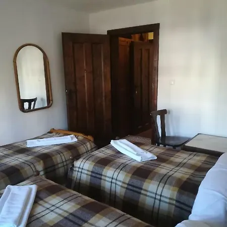 Chalet Sab - *